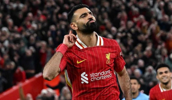 Mohamed Salah merayakan golnya ke gawang Manchester City