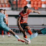 PSBS Biak saat menjamu Bali United di pekan ke-10