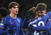 Para pemain Chelsea rayakan gol