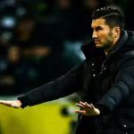 Pelatih Borussia Dortmund Nuri Sahin dalam sebuah laga