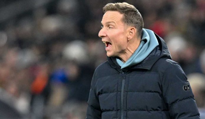 Pep Lijnders meneriaki pemainnya