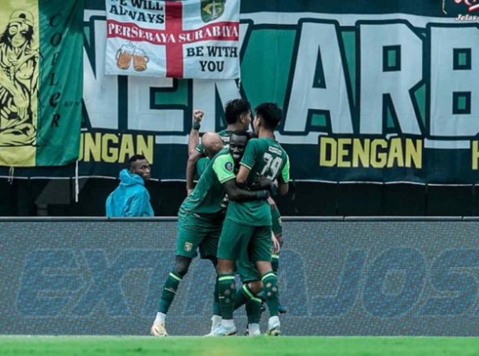 Persebaya menjamu Arema FC dalam derby Jawa Timur di pekan ke-13 Liga 1