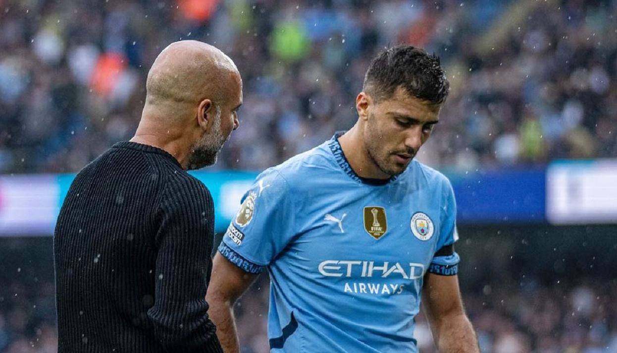 Rodri bersama Pep Guardiola - Manchester City