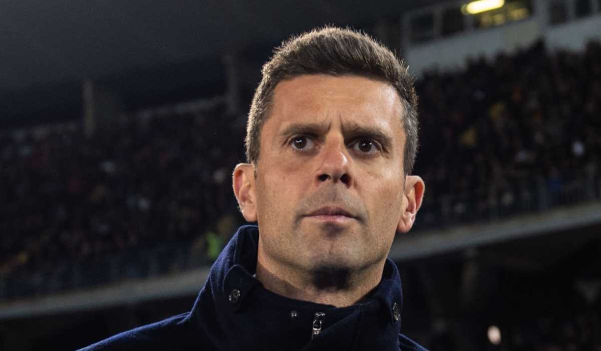 Thiago Motta angkat bicara tentang rumor transfer Joshua Zirkzee