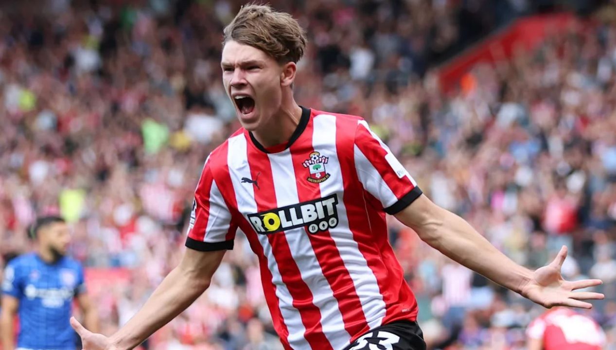 Tyler Dibling pemain sepak bola Southampton