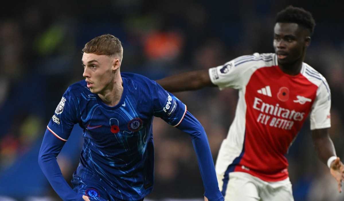 Aksi Cole Palmer dab Bukayo Saka dalam duel Chelsea vs Arsenal di Premier League