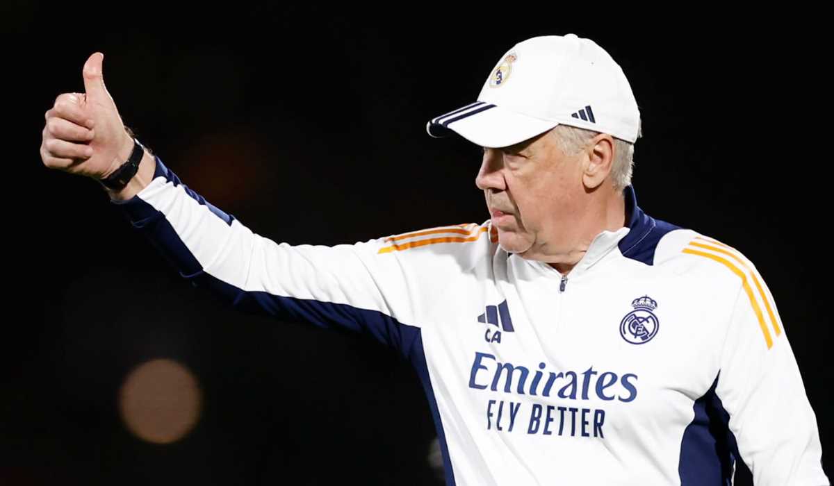 Carlo Ancelotti memimpin latihan skuad Real Madrid jelang final Piala Super Spanyol