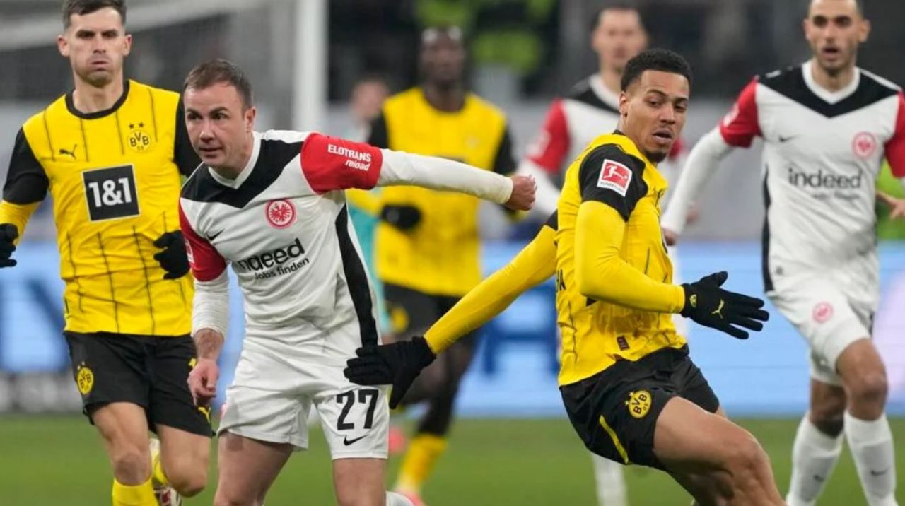 EIntracht Frankfurt vs Borussia Dortmund - Liga Jerman