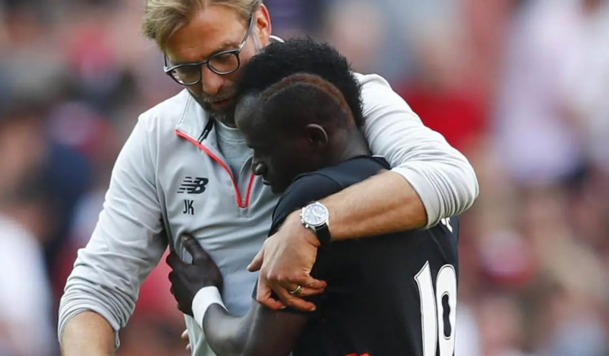 Jurgen Klopp bersama bintang Liverpool Sadio Mane