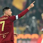 Lorenzo Pellegrini merayakan gol ke gawang Lazio