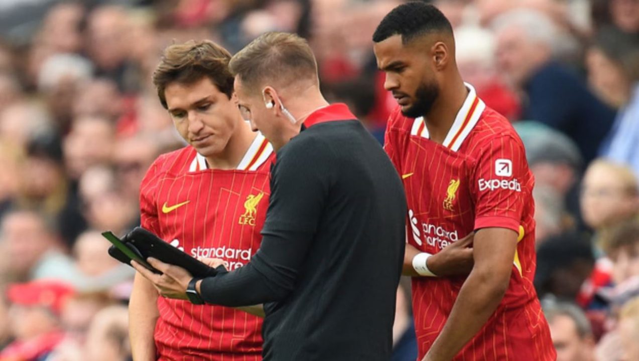 Pemain Liverpool Federico Chiesa dan Trent Alexander Arnold