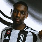 Randal Kolo Muani diperkenalkan sebagai pemain baru Juventus