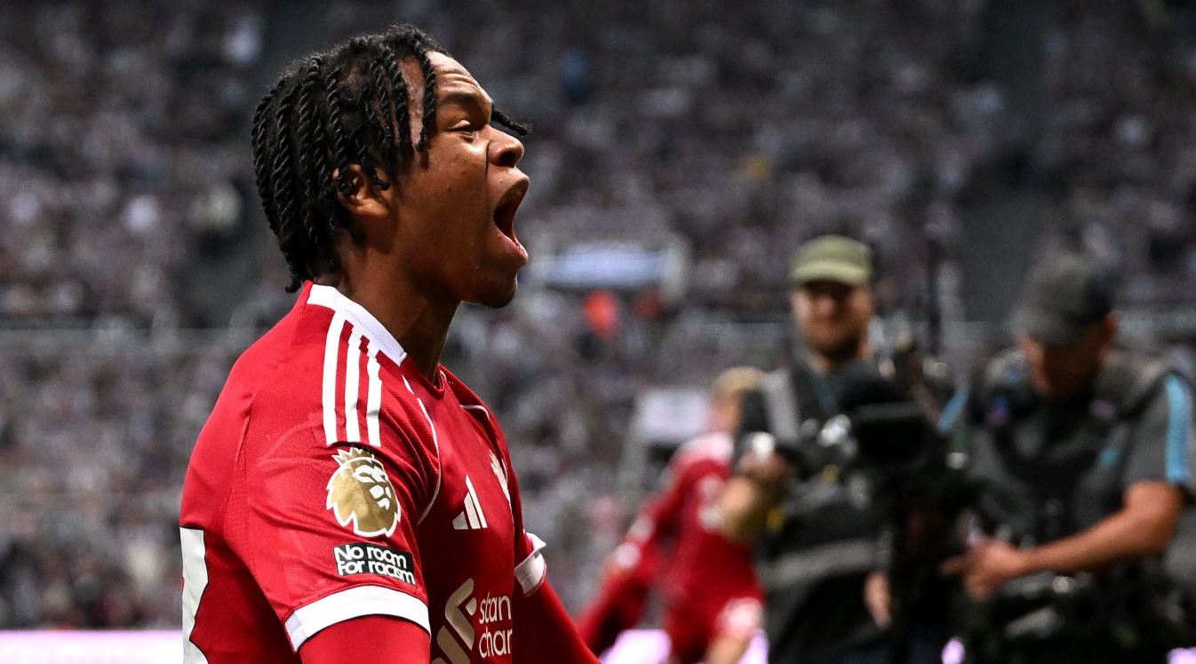 Rio Ngumoha pahlawan Liverpool di laga kontra Newcastle United Rio Ngumoha pahlawan Liverpool di laga kontra Newcastle United