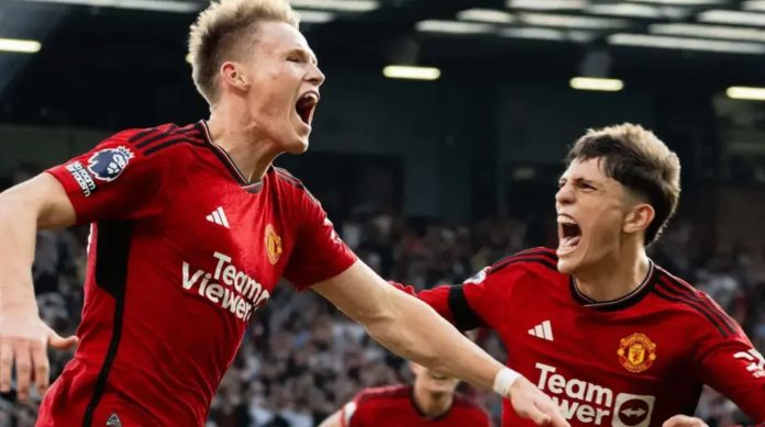 Scott McTominay dan Alejandro Garnacho saat bersama di Manchester United