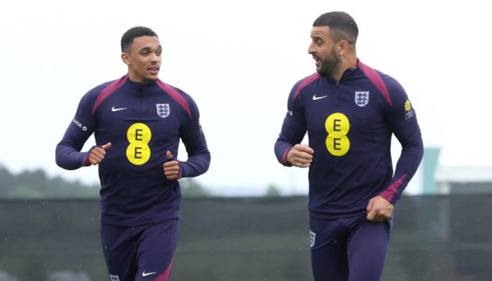 Trent Alexander-Arnold dan Kyle Walker