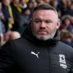 Wayne Rooney saat masih melatih di Plymouth Argyle