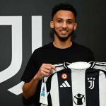 Lloyd Kelly diperkenalkan sebagai pemain baru Juventus