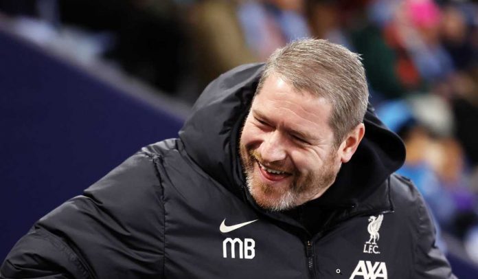 Matt Beard saat memimpin tim Liverpool Women