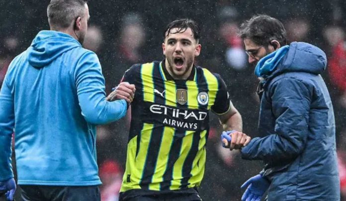 Nico Gonzalez mengalami cedera di laga debut untuk Manchester City