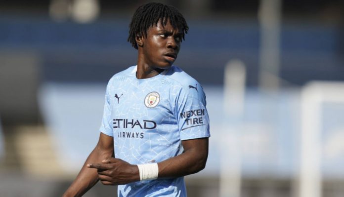 Romeo Lavia saat masih membela Manchester City