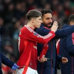 Ruben Amorim memberi instruksi kepada Alejandro Garnacho di laga Manchester United vs Bournemouth