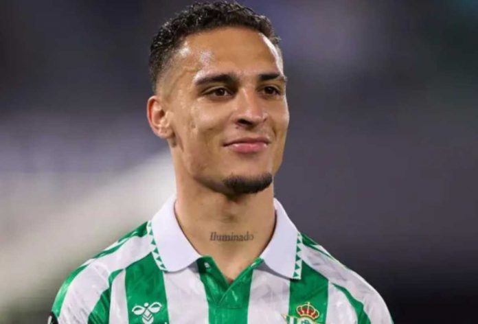 Antony Diminta Bertahan di Real Betis