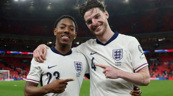 Declan Rice dan Myles Lewis-Skelly pemain Timnas Inggris