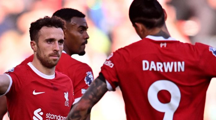 Diogo Jota dan Darwin Nunez pemain Liverpool