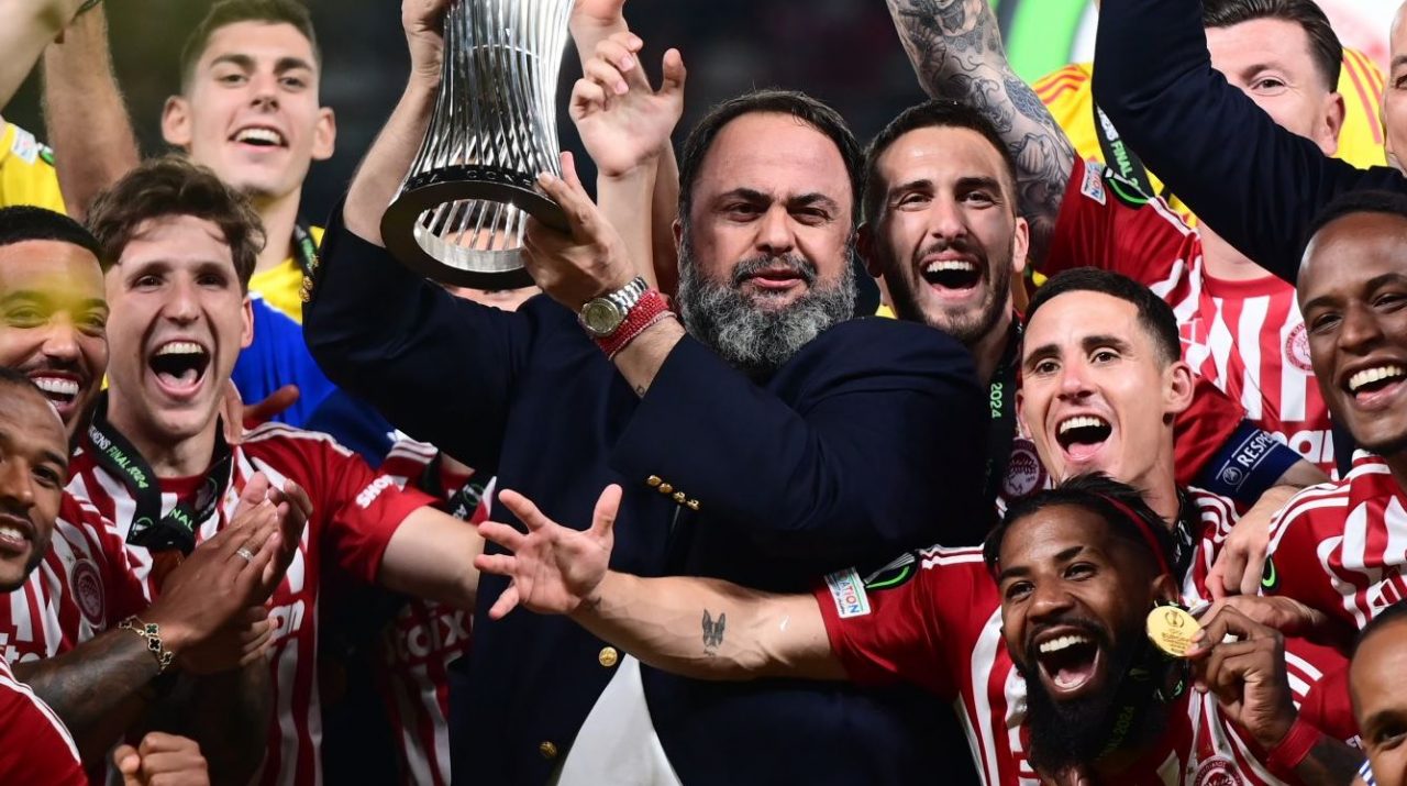 Evangelos Marinakis pemilik Nottingham Forest