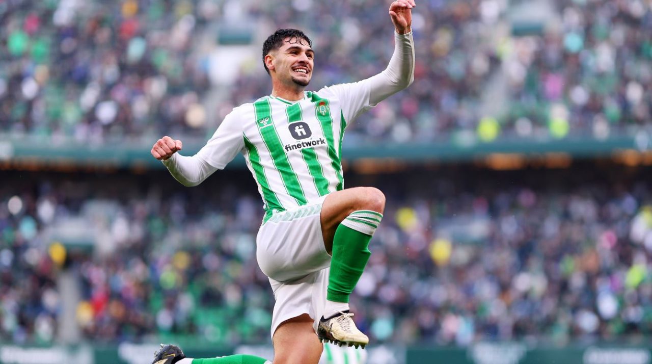 Johnny Cardoso gelandang Real Betis