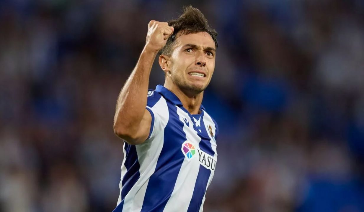 Martin Zubimendi pemain Real Sociedad