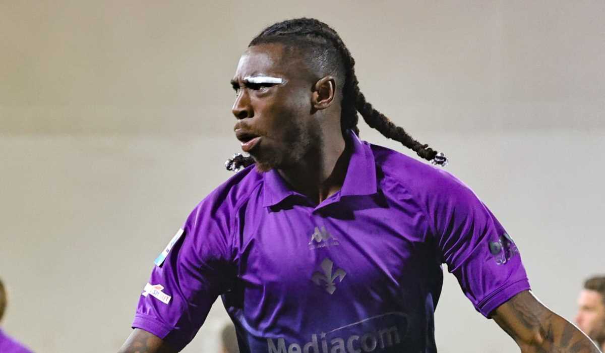 Moise Kean berselebrasi di laga Fiorentina vs Juventus