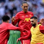 Virgil van Dijk berlatih bersama Mohamed Salah dan Luis Diaz