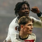 Alejandro Garnacho merayakan golnya bersama Kobbie Mainoo