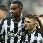 Alexander Isak dan Kieran Trippier pemain Newcastle United