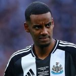Alexander Isak di laga Liverpool v Newcastle United