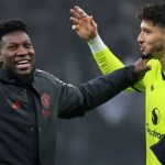 Andre Onana merayakan penampilan Altay Bayindir untuk Manchester United