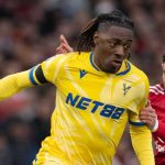 Eberechi Eze dikawal Bruno Fernandes