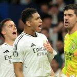 Lucas Vazquez merayakan keberhasilan Thibaut Courtois menyelamatkan penalti