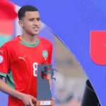Abdellah Ouazzane saat memenangi penghargaan pemain terbaik Piala Afrika U-17