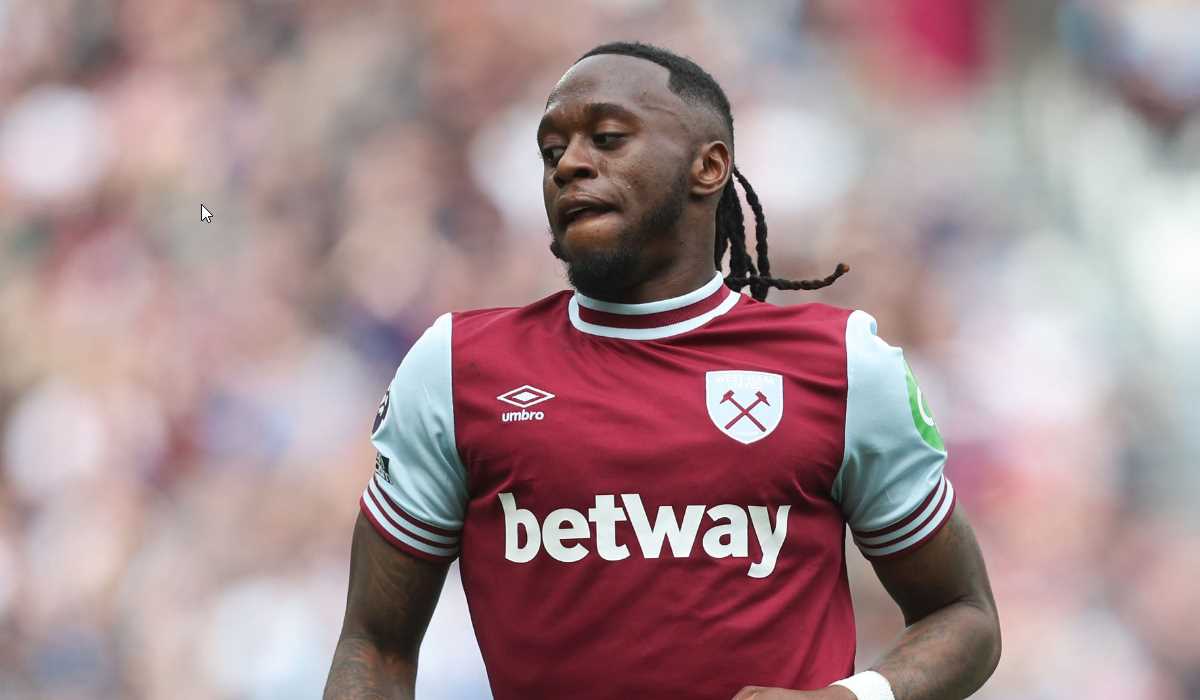 Aksi Aaron Wan Bissaka di laga West Ham kontra Tottenham