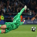 Aksi penyelamatan Gianluigi Donnarumma di Liga Champions