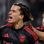 Alvaro Carreras merayakan gol di laga Vitoria SC vs Benfica