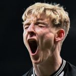 Anthony Gordon pemain Newcastle United