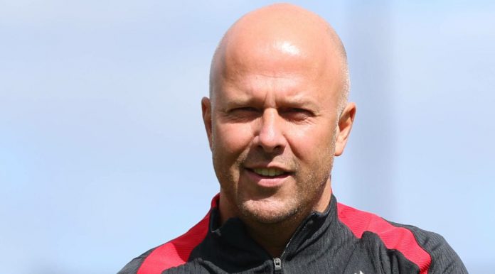 Arne Slot pelatih Liverpool