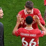 Conor Bradley saat ditarik keluar dan digantikan Trent Alexander-Arnold