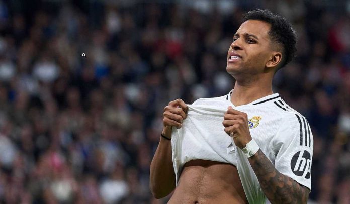 Ekspresi kecewa Rodrygo usai kehilangan peluang gol