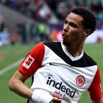 Hugo Ekitike merayakan gol di laga Eintracht Frankfurt vs RB Leipzig