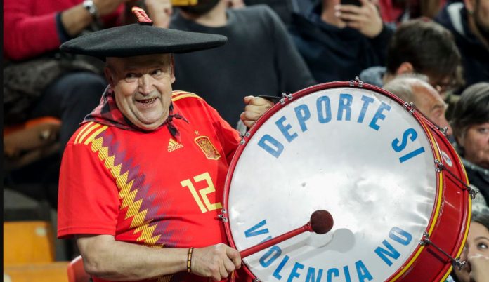 Ikon dan fans sejati Timnas Spanyol Manolo Si Penabuh Drum Meninggal Dunia di Usia 76 Tahun