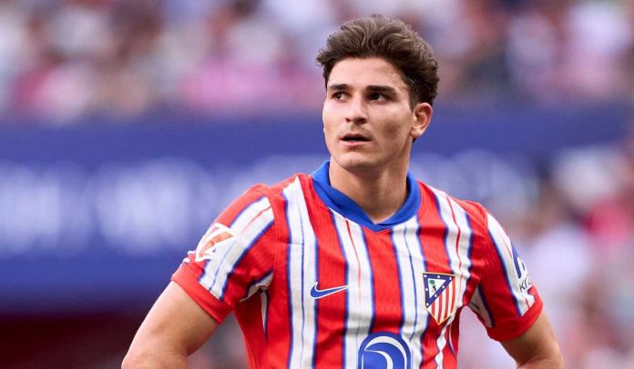 Julian Alvarez di laga Atletico Madrid vs Real Betis